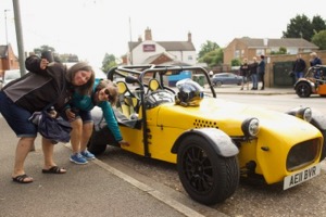 Simon Noble's Photobombed Tiger R6